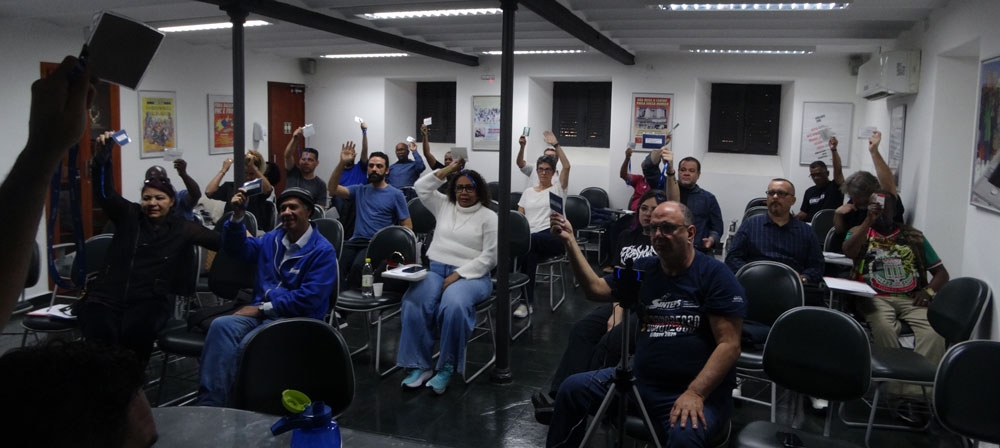 Em reunião, Conselho Diretor do SINTEPS decide por greve Em reunião, Conselho Diretor do SINTEPS decide por greve
